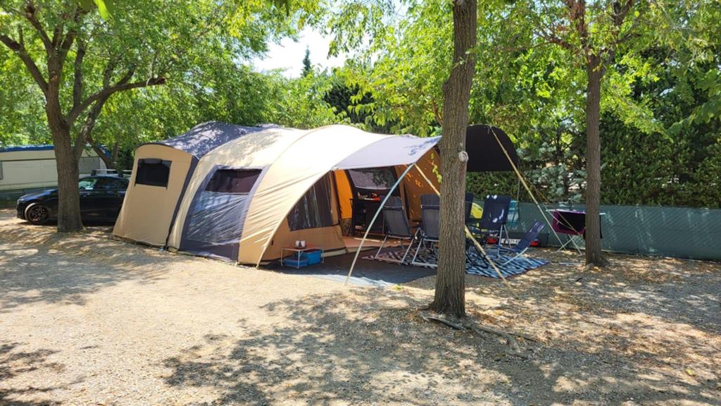 Cabanon Monaco 2021, Caravans en Kamperen, Vouwwagens, Ophalen, Beige, Cabanon, Tot en met 6