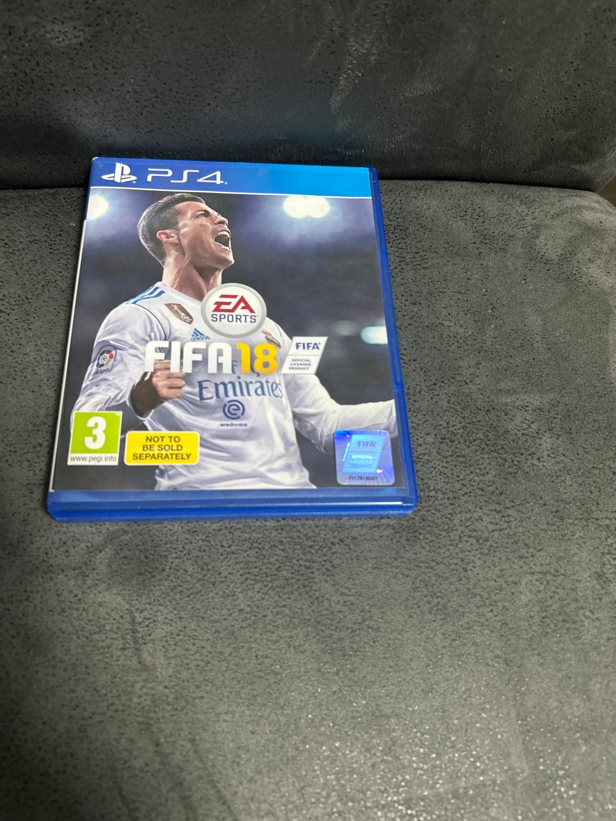 FIFA 18 voor PlayStation 4 - Voetbalgame, Ophalen of Verzenden, Zo goed als nieuw, Sport, 3 spelers of meer