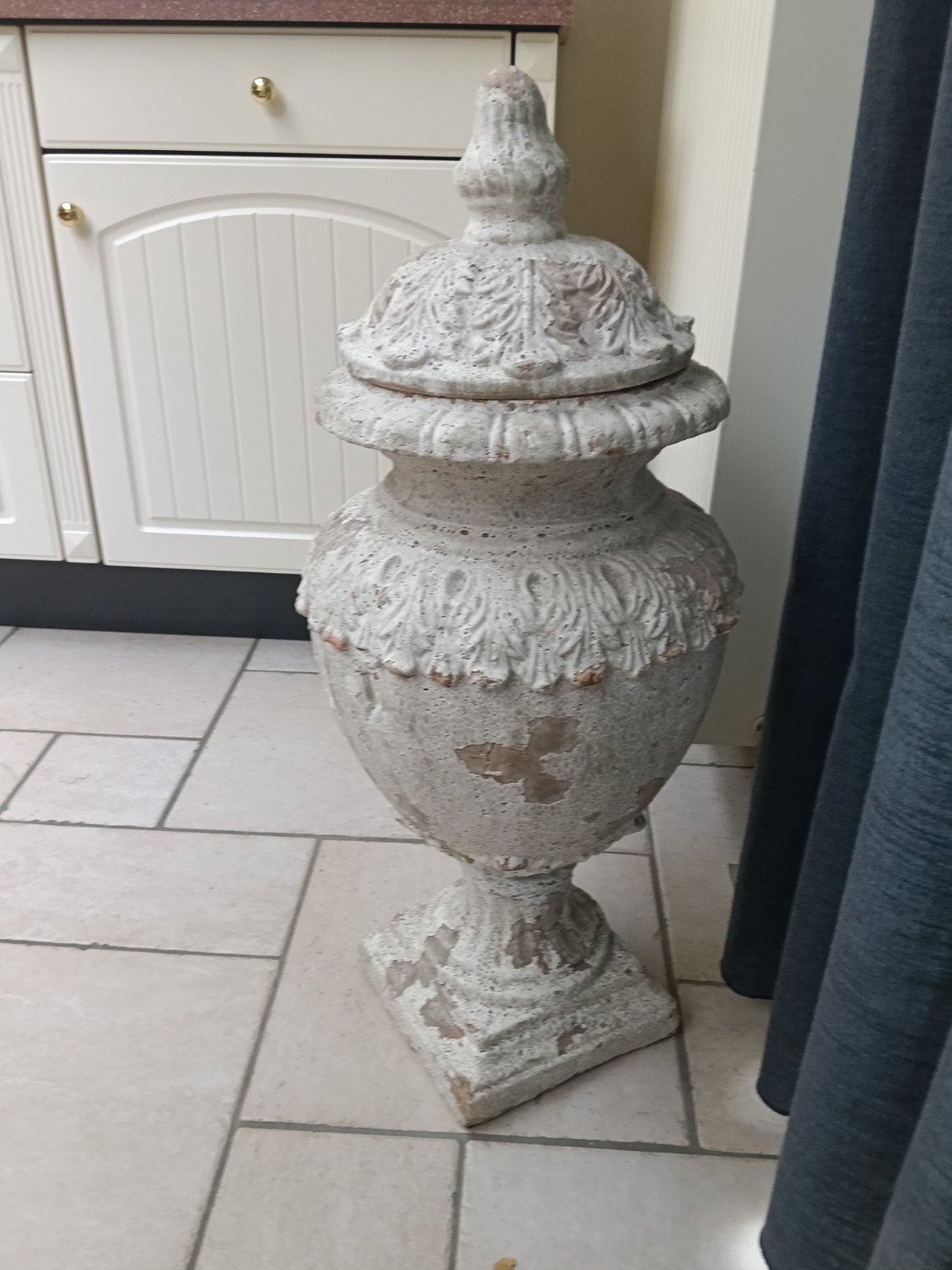 stenen pot, Ophalen