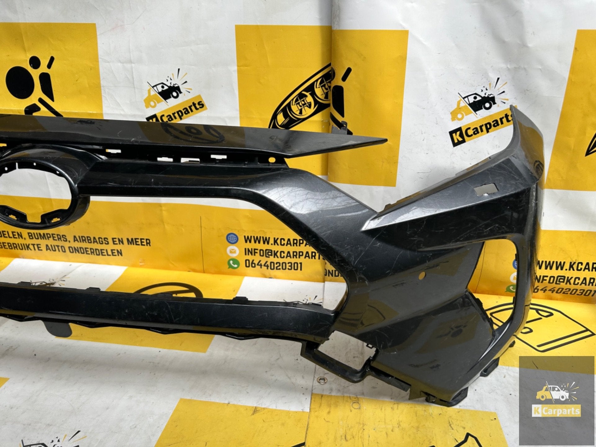 Voorbumper Toyota RAV4 V5 PDC origineel bumper 53113-42110, Info@fabrikant.eu, Ophalen of Verzenden, Toyota, Bumper