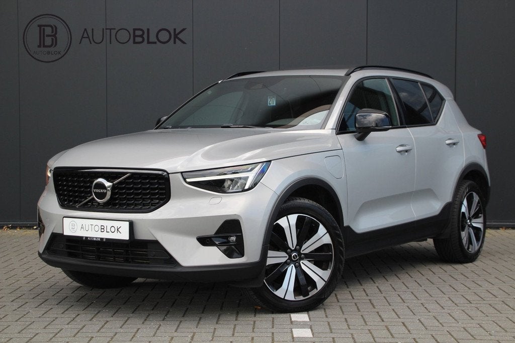 Volvo XC40 1.5 T4 Plug-in hybrid Ultimate Dark | R-Design |, Auto's, Volvo, Voorwielaandrijving, Zwart, Origineel Nederlands, Bedrijf