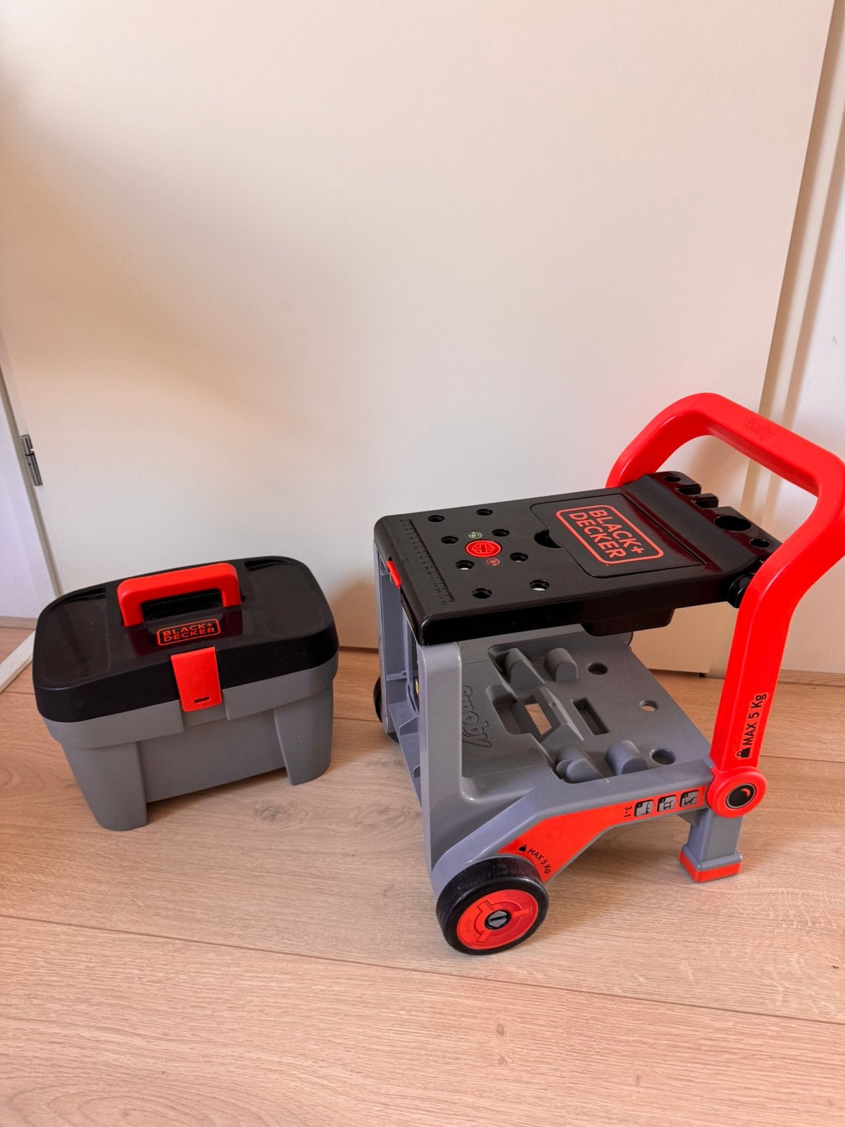 Smoby Black + Decker Bricolo speelgoed 3-in-1 steekwagen, Ophalen, Zo goed als nieuw, Jongen