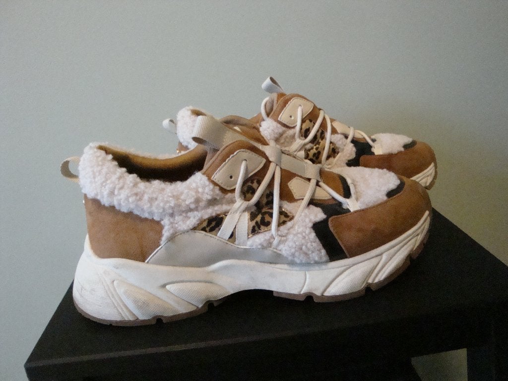 LA STRADA sneakers met fake bont en panterprint - Maat 41, Overige kleuren, Ophalen of Verzenden, LA STRADA, Sneakers of Gympen