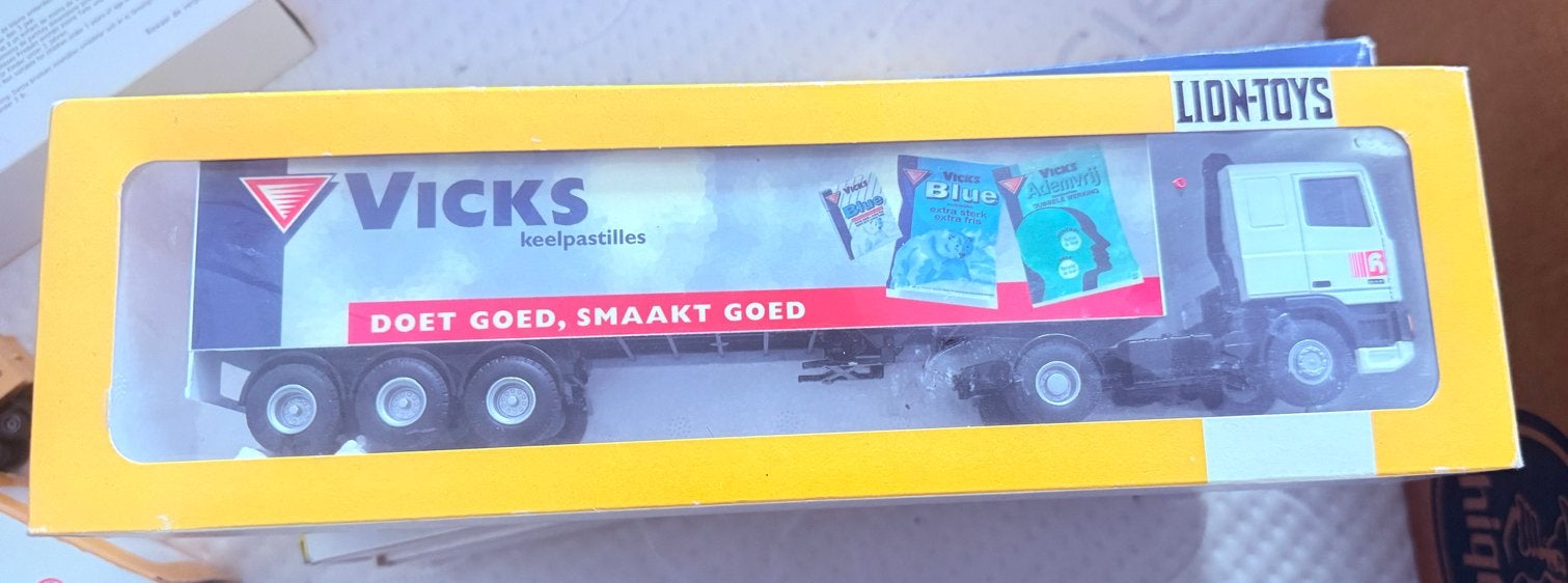 Lion Toys Vicks Vrachtwagen Model - Zo goed als nieuw, Ophalen of Verzenden, Zo goed als nieuw