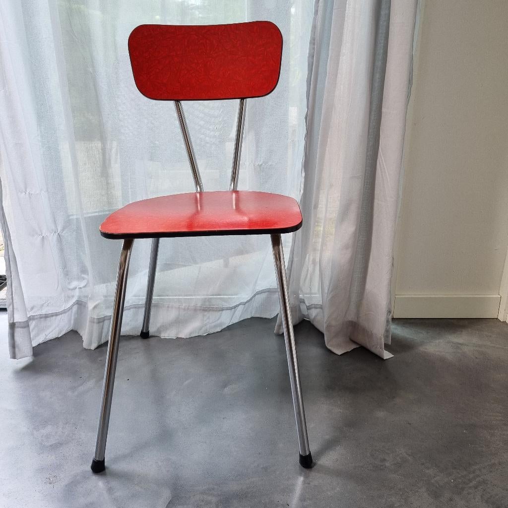Retro formica stoel met rode zitting (vintage, jaren 60/70), Huis en Inrichting, Stoelen, Ophalen, Gebruikt, Rood, Eén