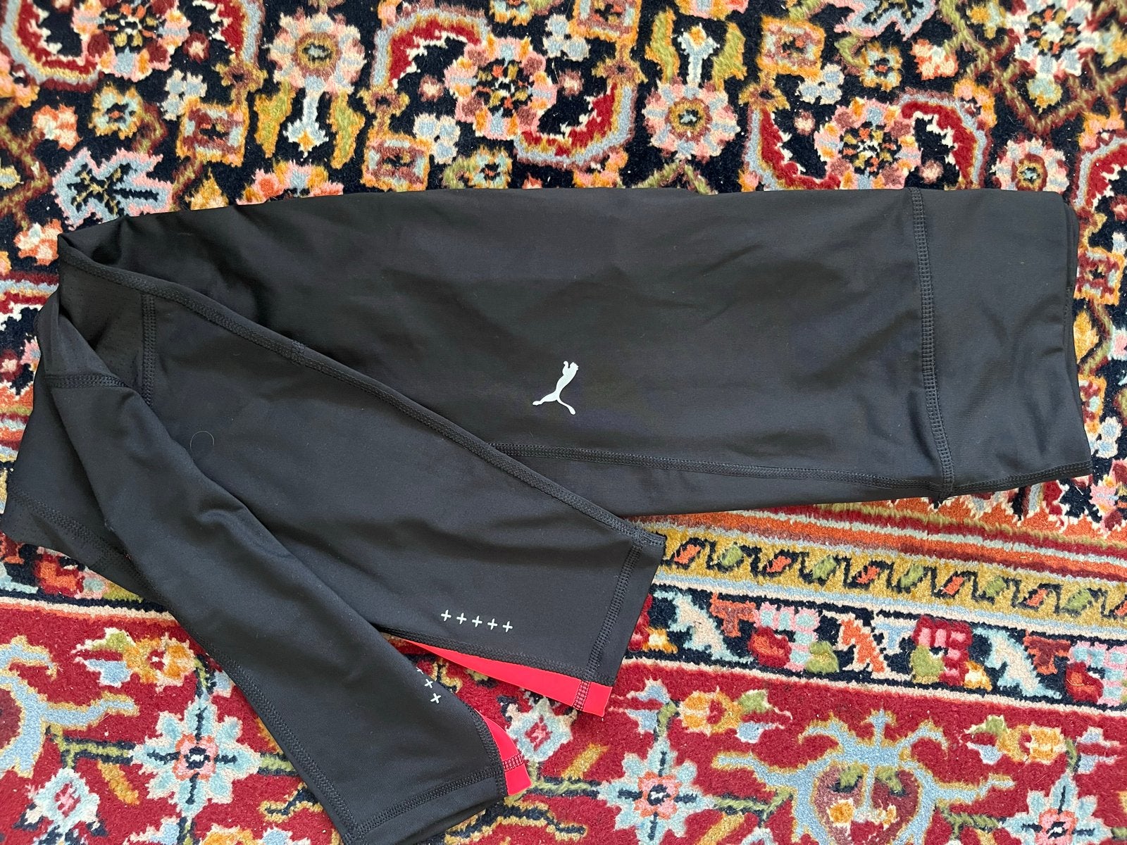 Puma sportlegging zwart met rode accenten - Maat S, Kleding | Dames, Zwart, Ophalen of Verzenden, Zo goed als nieuw, Hardlopen of Fietsen