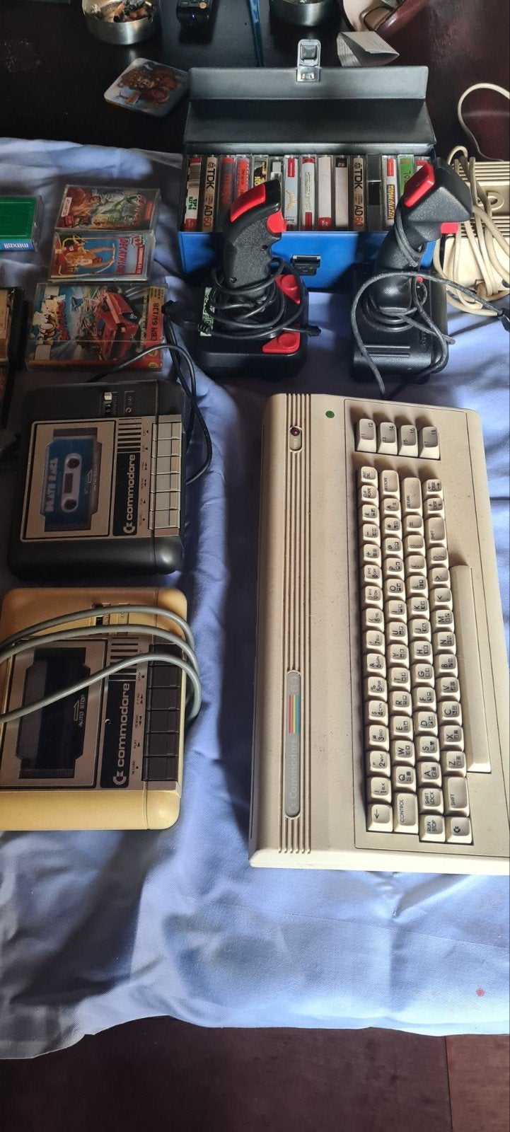 Commodore 64 met bijna 20 spelen., Computers en Software, Vintage Computers, Ophalen