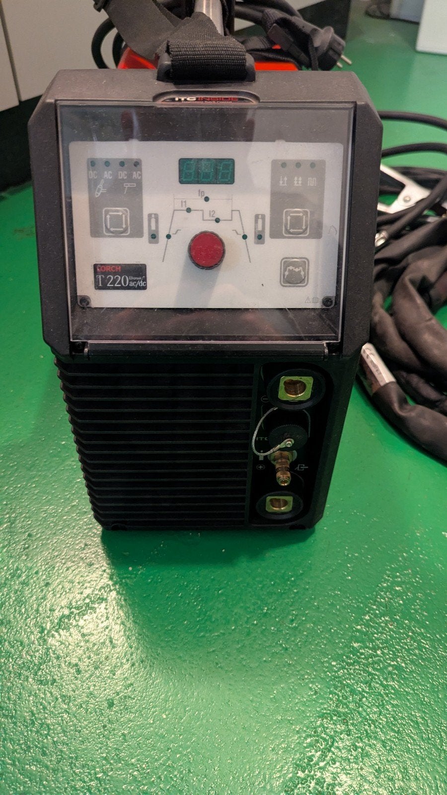 Lorch T 220 AC/DC TIG Lasapparaat, Ophalen of Verzenden, Zo goed als nieuw, 150 tot 250 ampère, Tig
