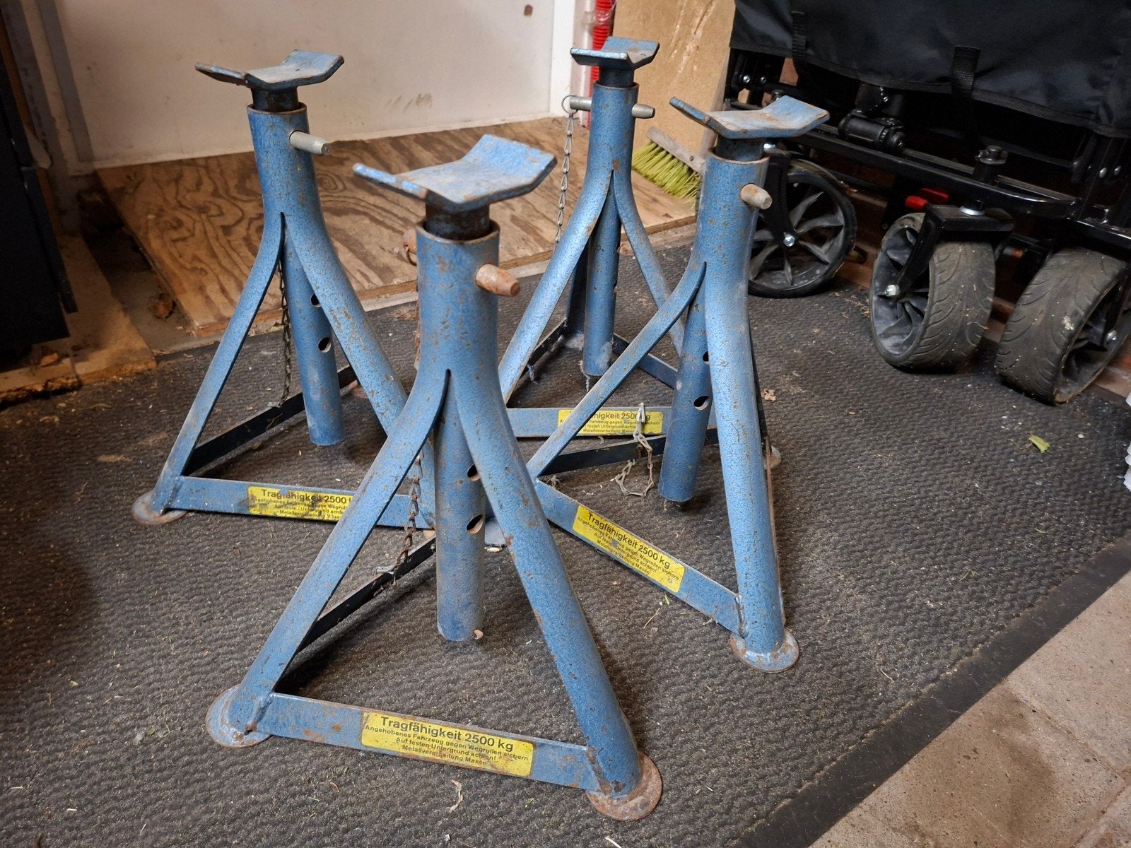 Set van 4 robuuste assteunen - 2500 kg draagvermogen, Auto diversen, Ophalen