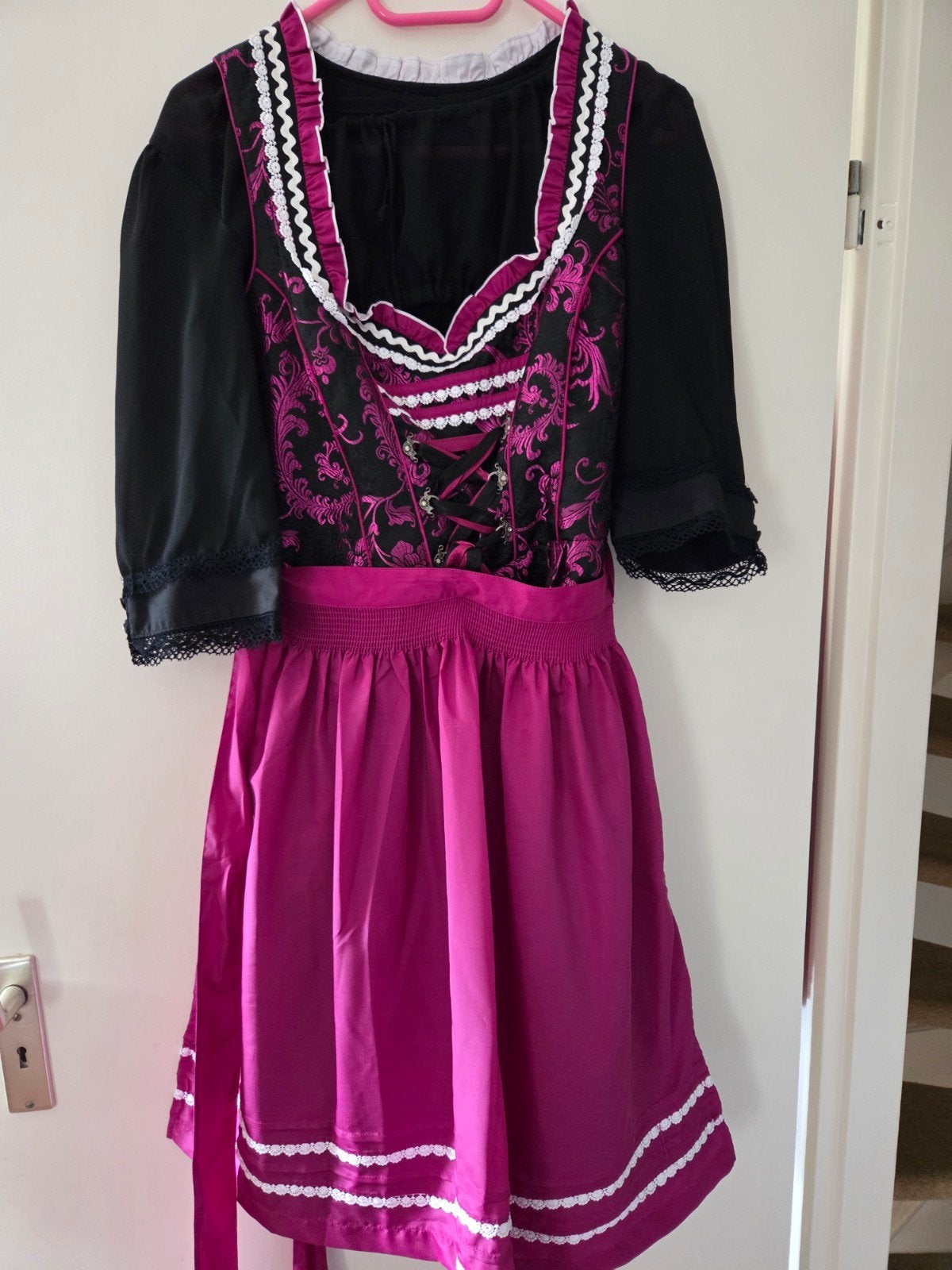 Alpenfeuer Dirndl Jurk Maat 40 Zwart Roze Oktoberfest, Zwart, Nieuw, Knielengte, Alpenfeuer