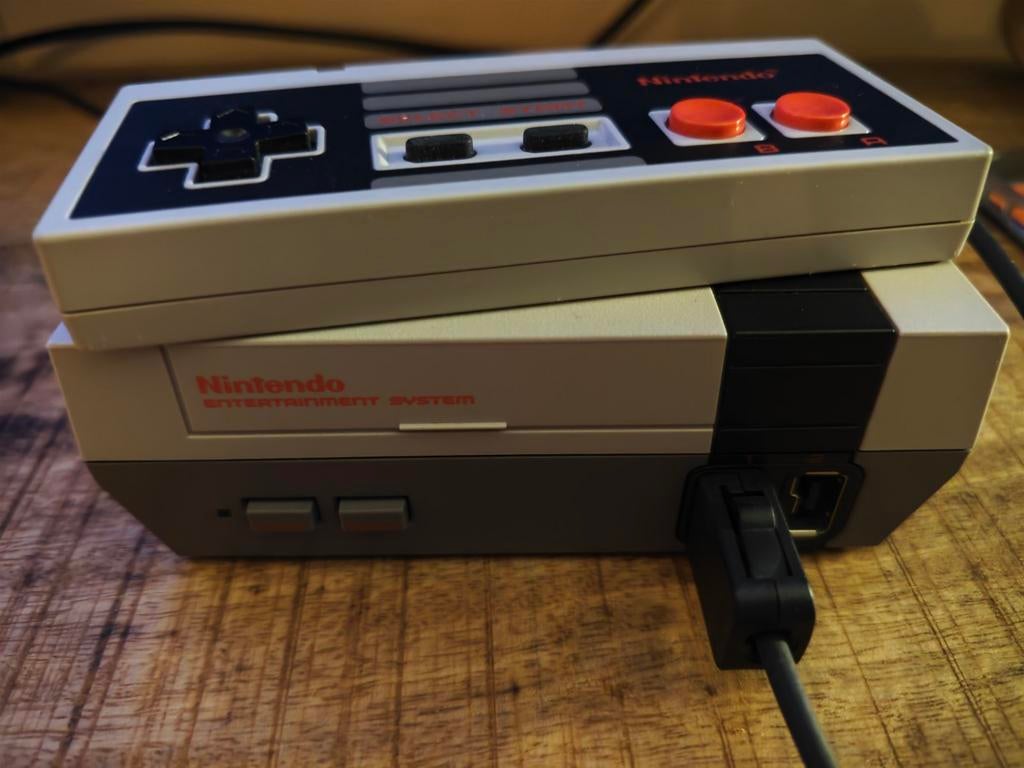 Nintendo NES Classic Mini (2016) - Zo goed als nieuw!, Spelcomputers en Games, Spelcomputers | Nintendo NES, Ophalen of Verzenden