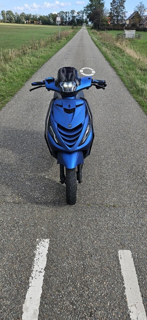 Piaggio zip 4t 2009 brommer, Fietsen en Brommers, Brommers | Overige merken, Ophalen, Piaggio, Maximaal 45 km/u, Zo goed als nieuw