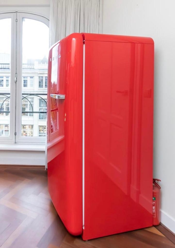 Smeg Koelkast met vriesvak - Rood, Ophalen, Gebruikt, 200 liter of meer, 60 cm of meer