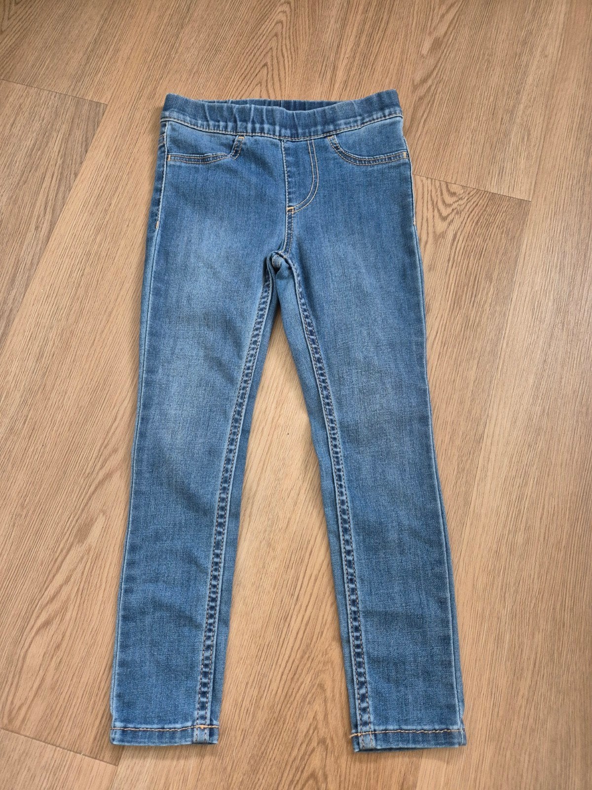 H&M Meisjes Jegging Maat 104 - Zo goed als nieuw, Kinderen en Baby's, Broek, Meisje, H&M, Ophalen of Verzenden