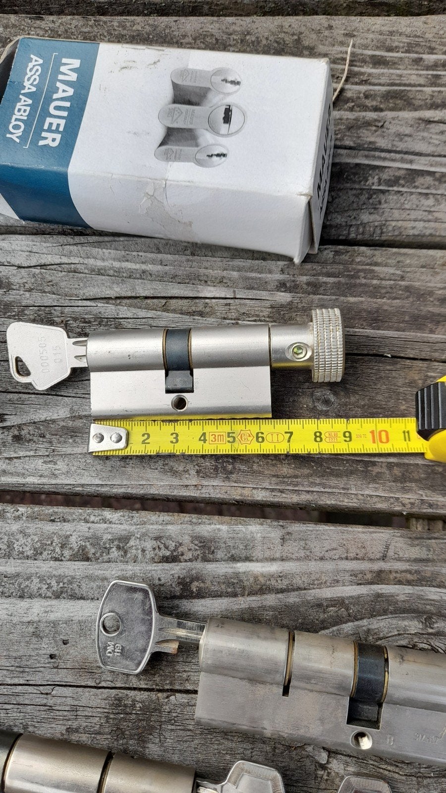 Lot deurcilindersloten, 1 knopcilinder met sleutel, Ophalen of Verzenden, Gebruikt, Overige materialen, Slot