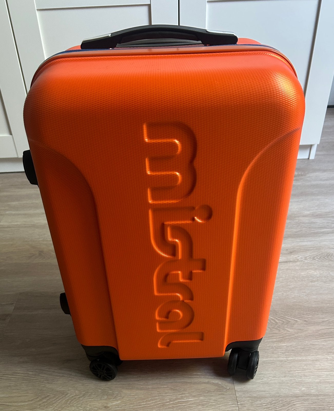 Oranje Mistral koffer nieuw geschikt voor handbagage, Sieraden, Tassen en Uiterlijk, Koffers, 50 tot 60 cm, Hard kunststof, Nieuw