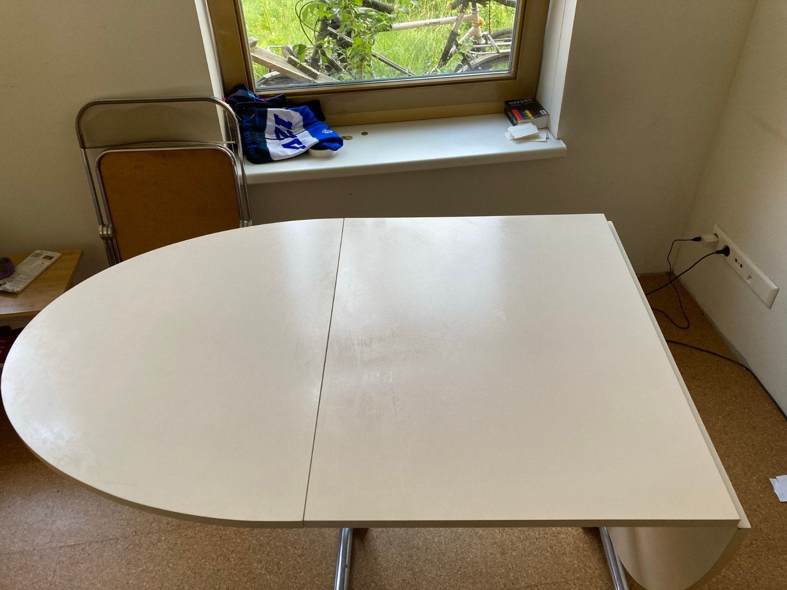 In delen inklapbare design tafel wit, Ophalen, Ovaal, 50 tot 100 cm