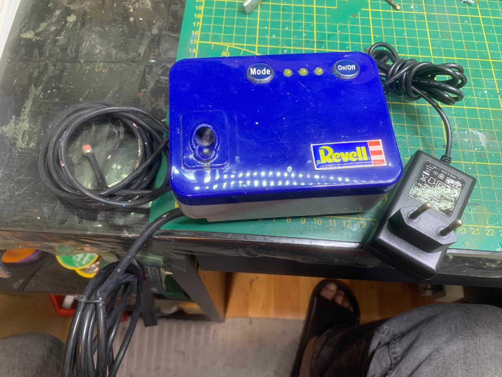 Revell kleine compressor voor beginners met gebruik potjes, Ophalen of Verzenden, Gebruikt, 1:50 tot 1:144