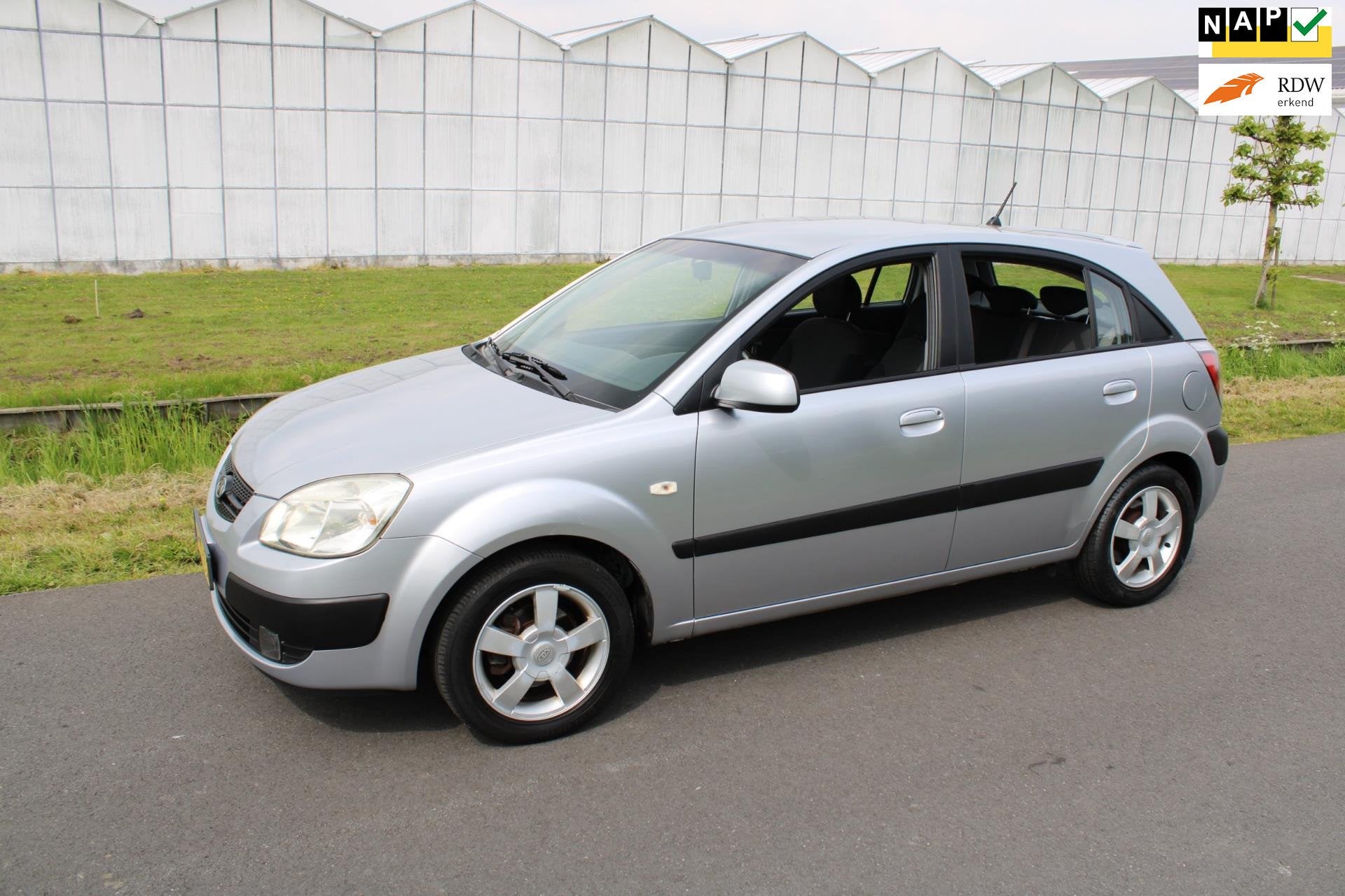 Kia Rio 1.6 CVVT X-ecutive 5 Drs met Climate control, Voorwielaandrijving, Gebruikt, 1599 cc, 4 cilinders
