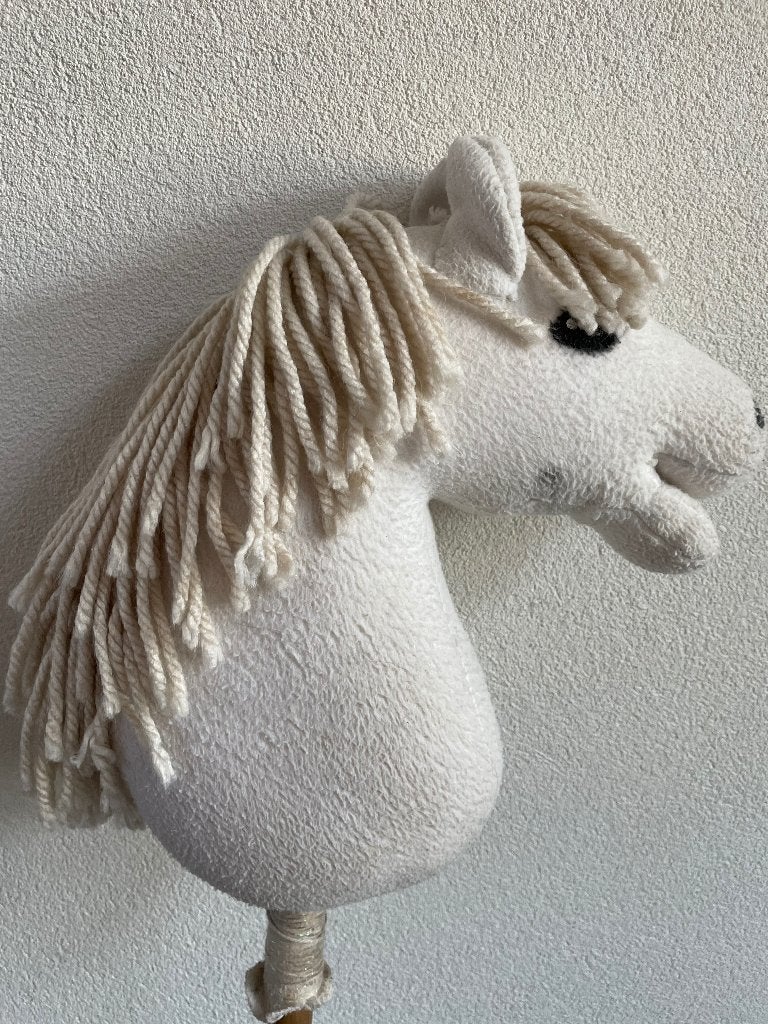 Hobyhorse wit, Ophalen of Verzenden, Zo goed als nieuw