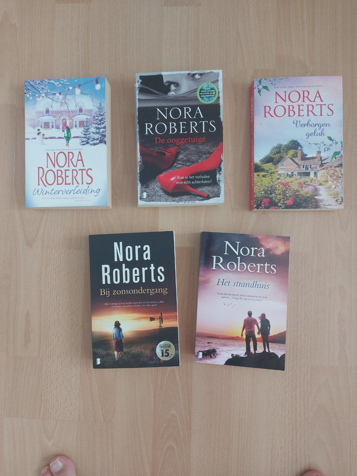 5x Nora Roberts ( zgan ) los 3 euro of samen 11,50, Ophalen of Verzenden, Zo goed als nieuw, Nora Roberts, Amerika