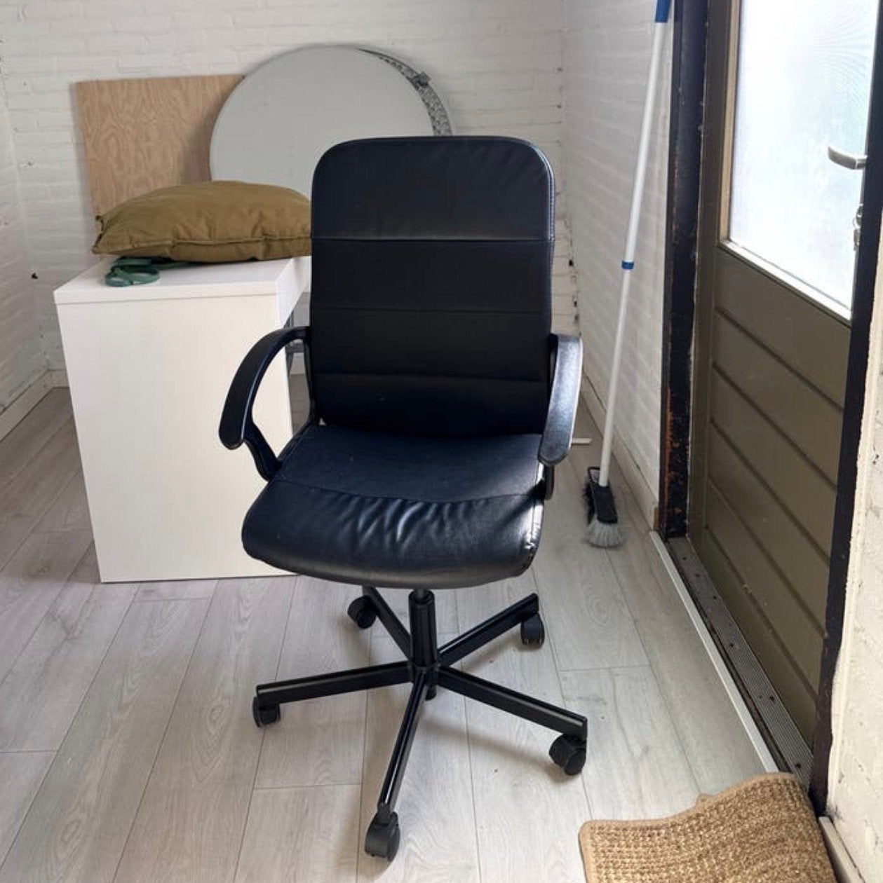 Gratis IKEA bureaustoel, ophalen in Pijnacker, Ophalen, Gebruikt, Zwart, Bureaustoel