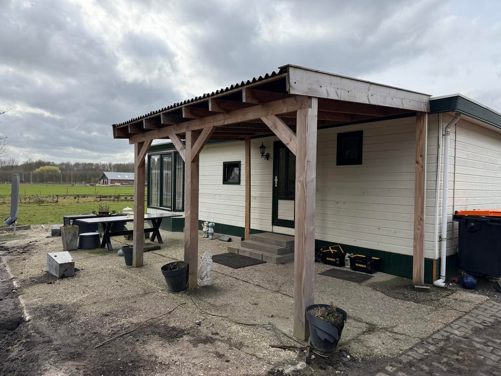 Charlet  met overkapping, Tot en met 2