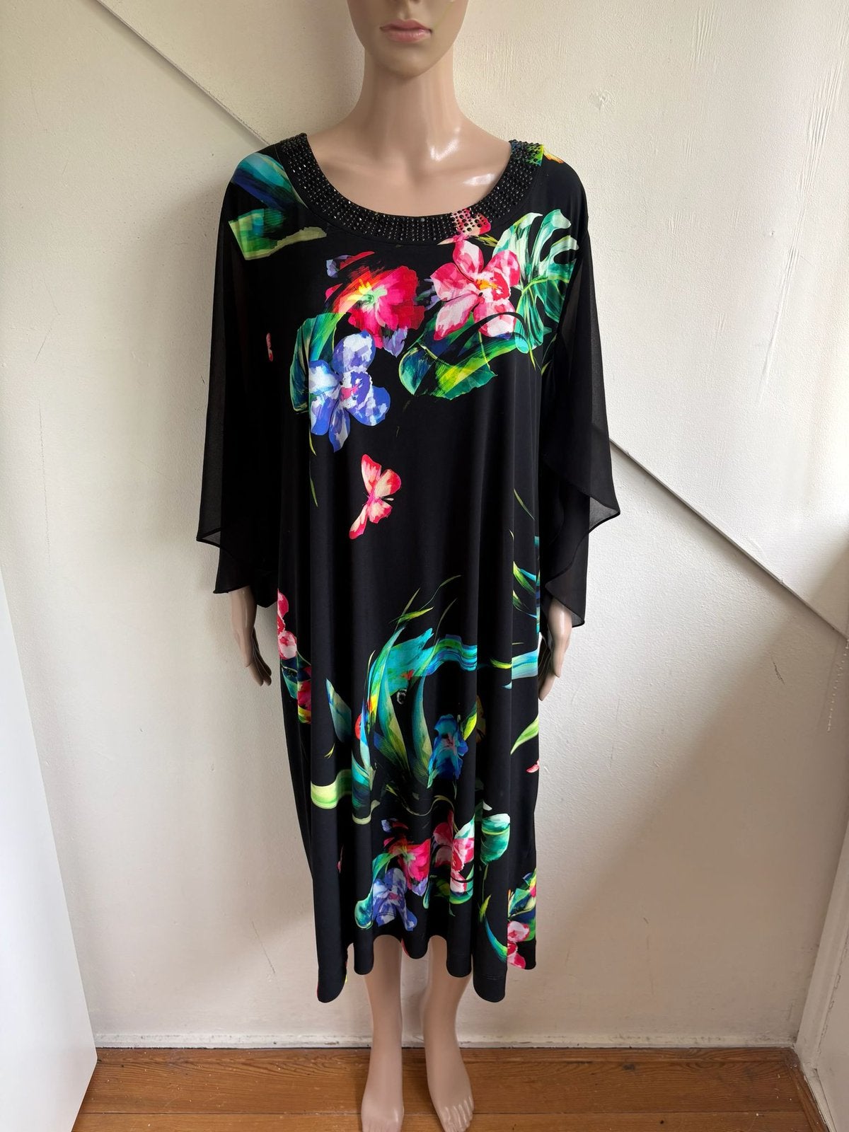 Yoek jurk black label maat 54/56 zwart strass bloemen roze, Kleding | Dames, Zwart, Maat 46/48 (XL) of groter, Ophalen of Verzenden
