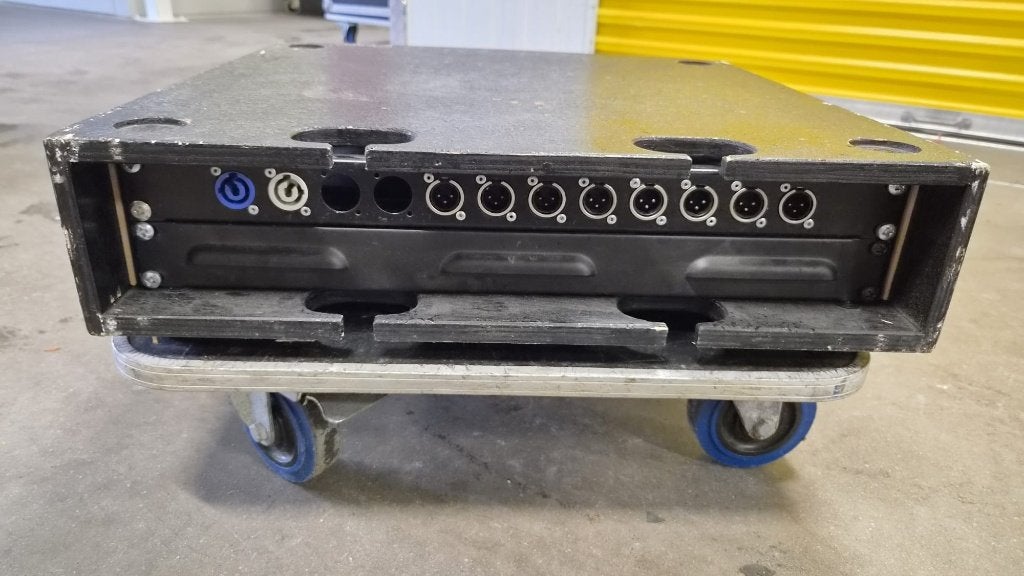 Behringer ULTRA-DI PRO DI800 8-kanaals DI-box in flightcase, Muziek en Instrumenten, Ophalen of Verzenden, Gebruikt, Overige typen