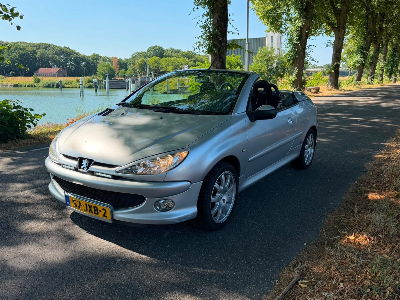 Peugeot 206 1.6 16V CC 2006 Grijs, Auto's, Peugeot, Voorwielaandrijving, 4 cilinders, Cabriolet, 4 stoelen