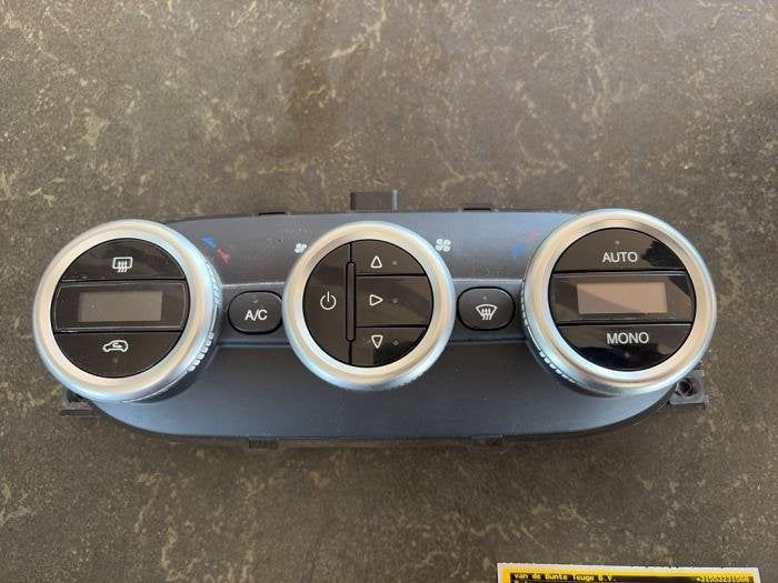 Kachel Bedieningspaneel van een Fiat 500L, Gebruikt, -, -, Fiat