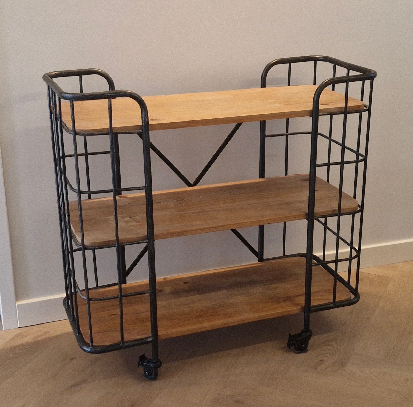 Trolley/serveerwagen met 3 houten planken, Huis en Inrichting, Ophalen, Zo goed als nieuw