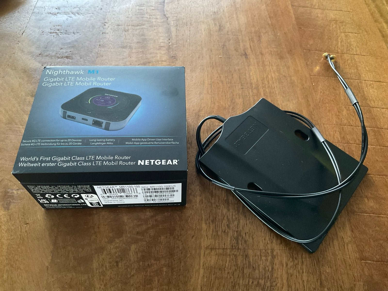 Netgear Nighthawk M1 Mobiele Router met Antenne, Computers en Software, Ophalen of Verzenden, Zo goed als nieuw, Router