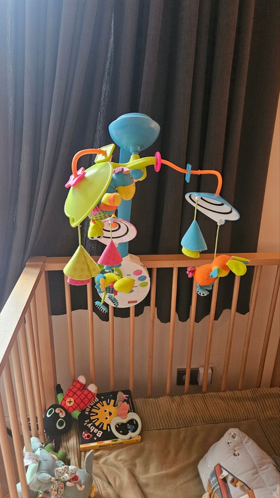 Tiny Love Box Mobiel met Rustige Muziek, Ophalen, Zo goed als nieuw, Mobiel, Met geluid