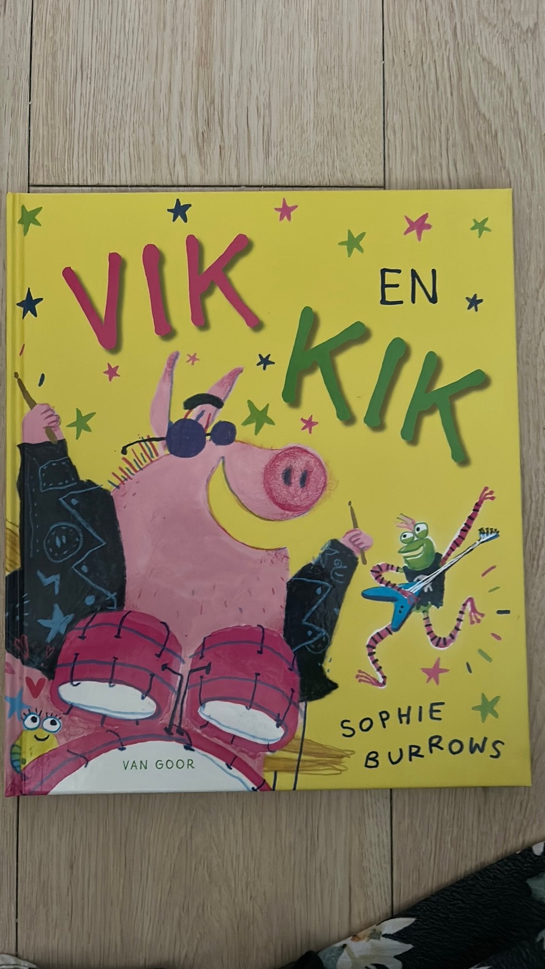 Sophie Burrows - Vik en Kik, Ophalen, Zo goed als nieuw, Sophie Burrows