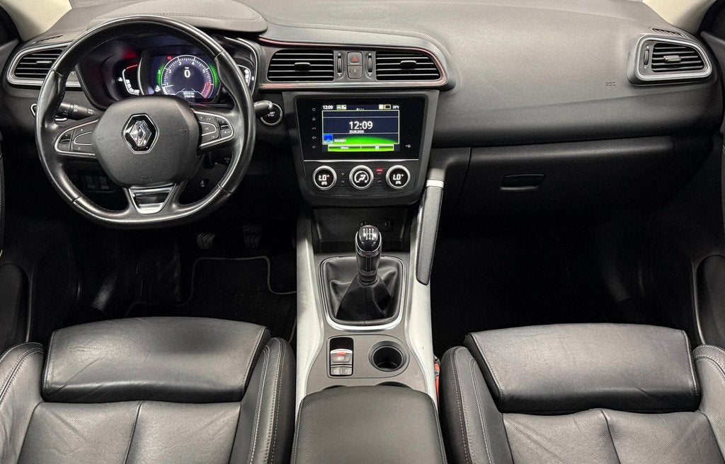 Renault Kadjar 1.3 TCe Intens*DealerOh*Leder*Trekhaak*Navi*C, Auto's, Renault, Kadjar, Gebruikt, 700 kg, Leder