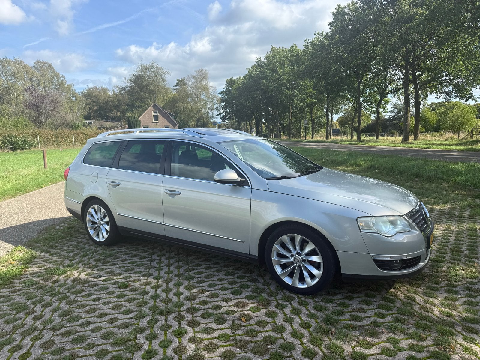 Volkswagen Passat 1.4 TSI 90KW Variant 2009, Voorwielaandrijving, 15 km/l, Zwart, 1404 kg