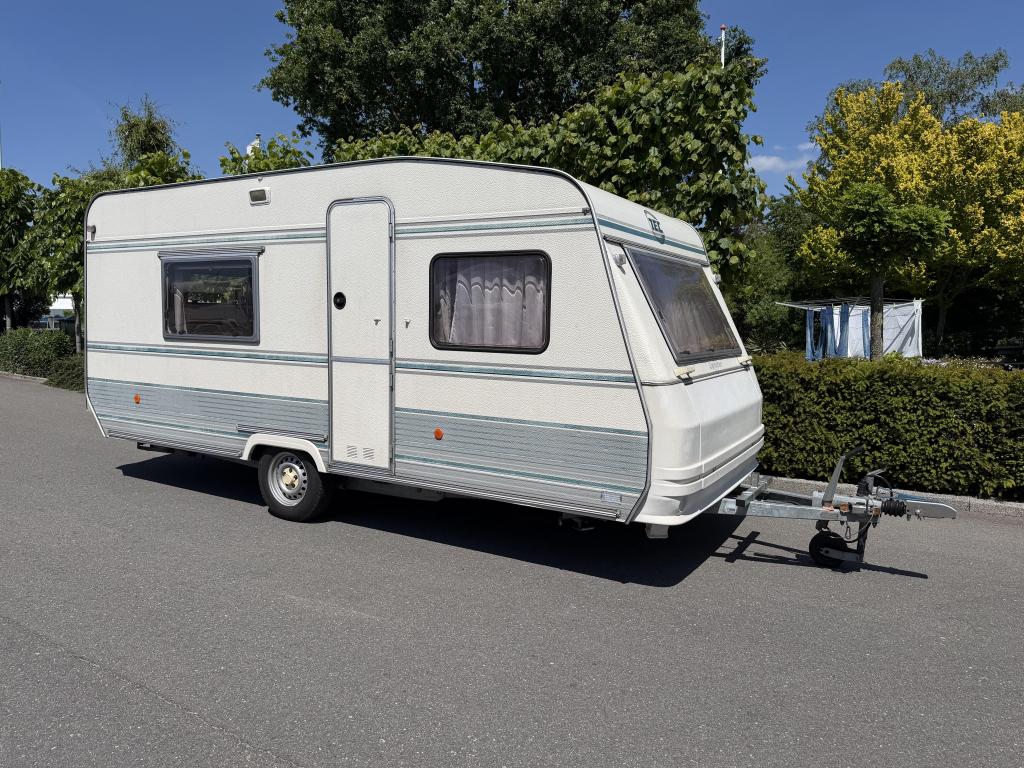 TEC Sprinter 490 TK Voortent en Stapelbed, Caravans en Kamperen, Caravans, Bedrijf, tot en met 5, 750 - 1000 kg, Treinzit, T.E.C.