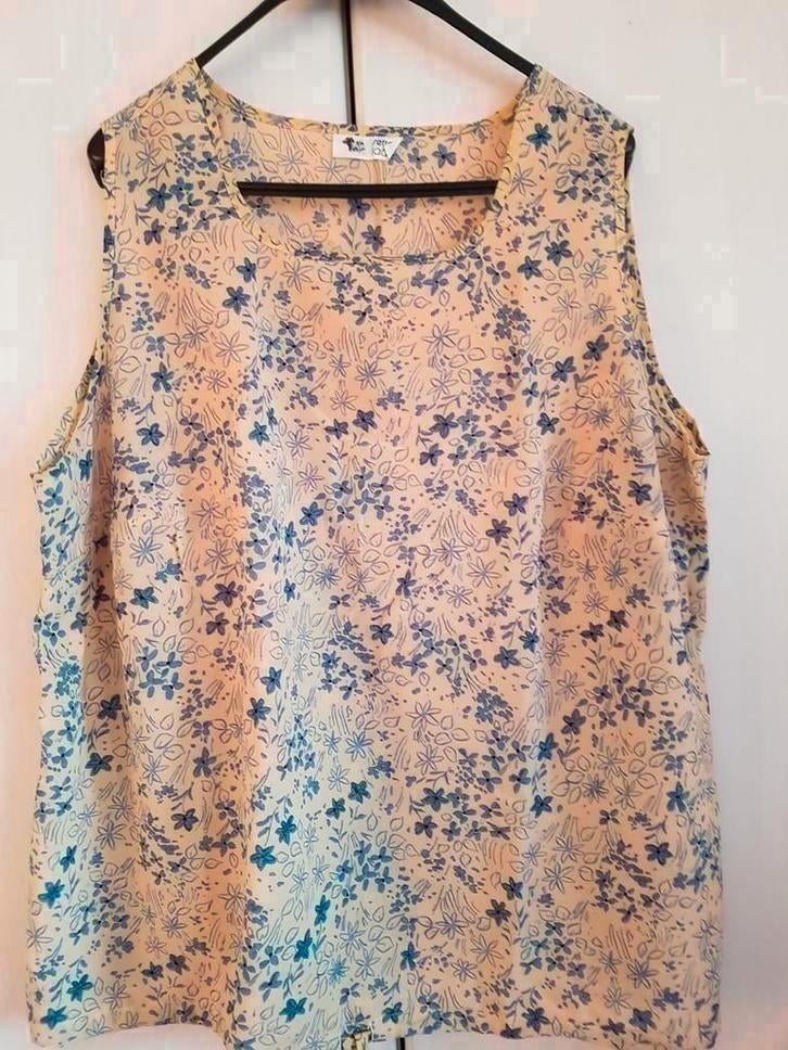 Mooie top van Setterlady ecru met blauw maat 56, Kleding | Dames, Ophalen of Verzenden, Zo goed als nieuw, Blauw