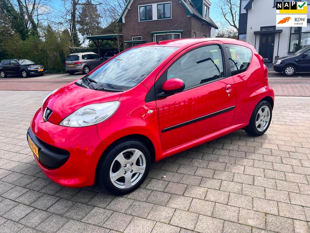 Peugeot 107 1.0-12V XS Isofix Airco LM APK NL Auto Inruilkoo, Voorwielaandrijving, Stof, Gebruikt, Zwart