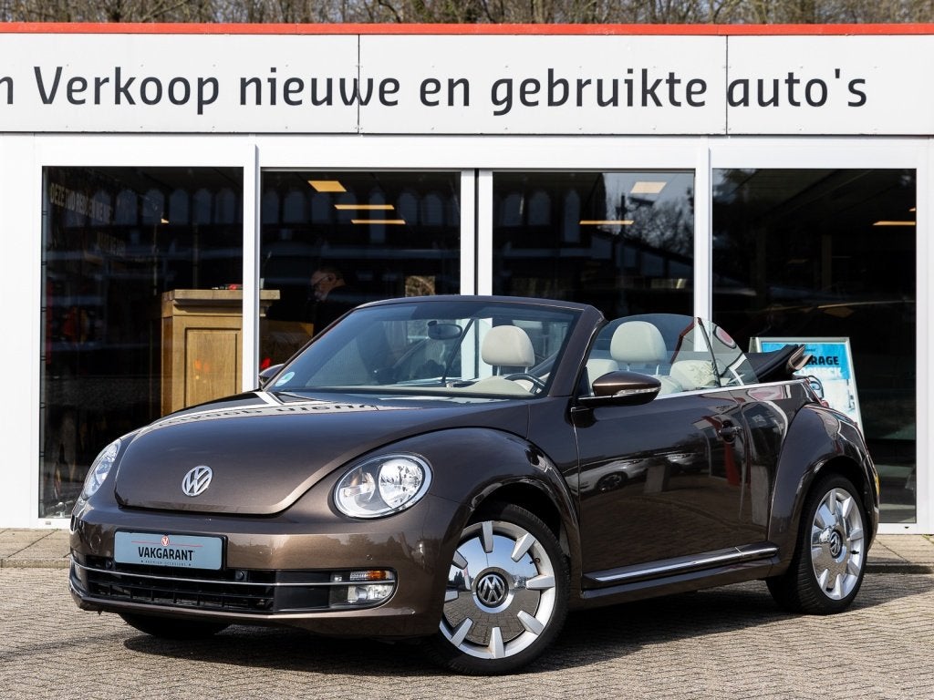 Volkswagen Beetle Cabriolet 1.2 TSI Design BlueMotion, Auto's, Volkswagen, Voorwielaandrijving, Euro 5, Stof, Gebruikt