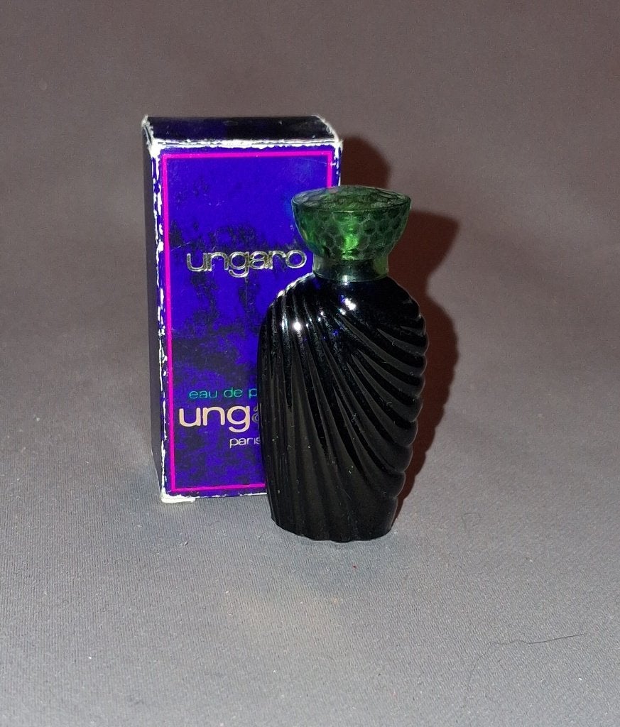 Parfum miniatuur -  Ungaro + doosje, Ophalen of Verzenden, Zo goed als nieuw, Miniatuur, Gevuld