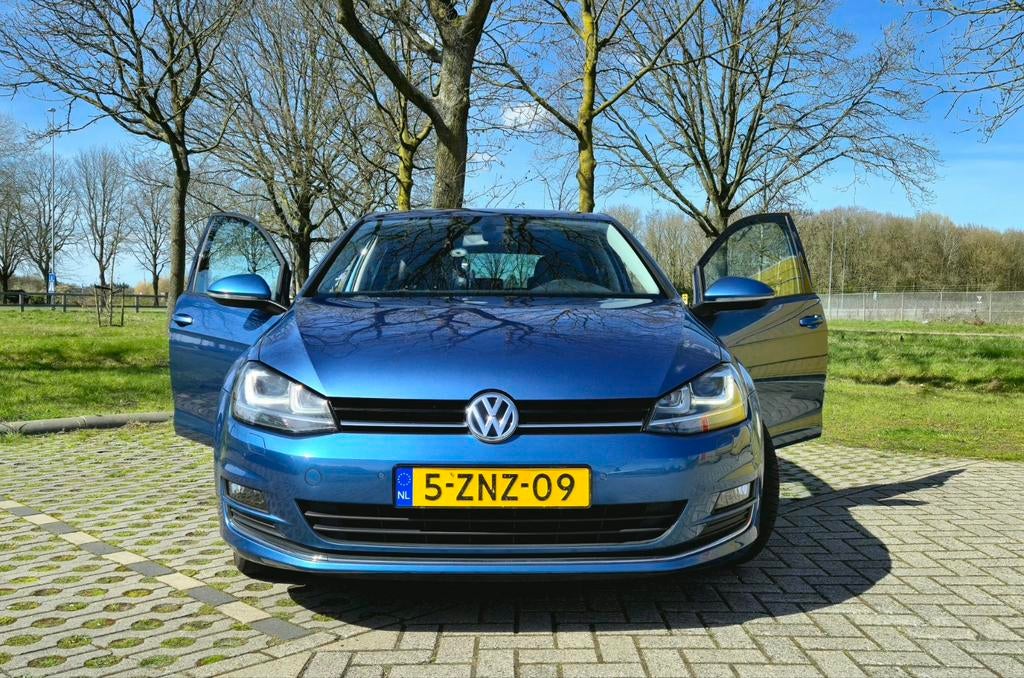 Volkswagen Golf 1.4 TSI 110KW 5D 2015 Blauw, 225.000km, Auto's, 4 cilinders, Blauw, Leder en Stof, Origineel Nederlands