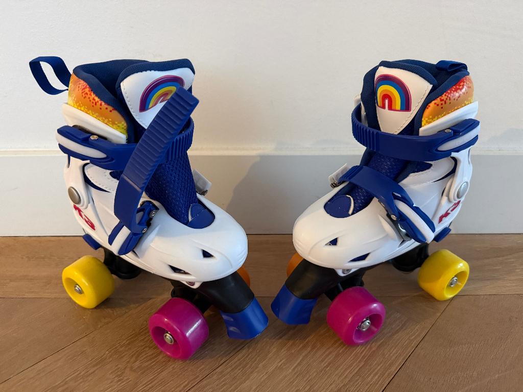 Rolschaatsen K3 regenboog verstelbaar maat 30 - 33 NIEUW, Kinderen en Baby's, Speelgoed | Buiten | Rolschaatsen, Verstelbaar, Kinderen