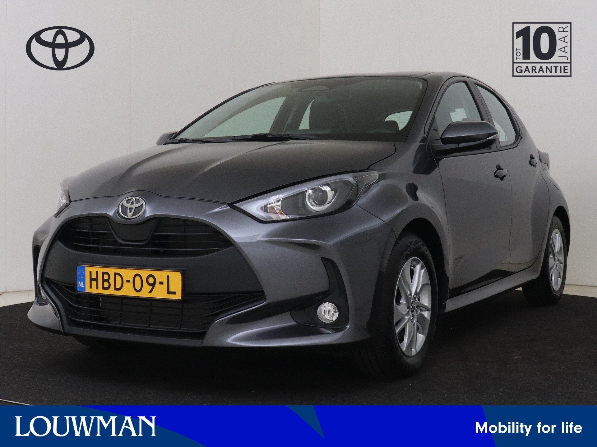 Toyota Yaris 1.5 Hybrid 115 Business *nieuw* * Direct Leverb, 12 maanden, Bedrijf, 26 km/l, Hybride Elektrisch/Benzine