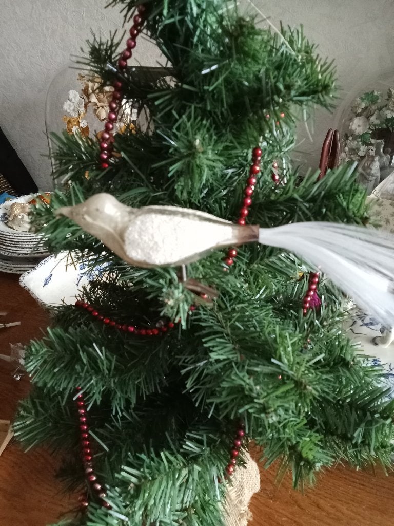 mooi oudere glazen vogeltje op clip wit gesuikerd vleugel, Diversen, Kerst, Ophalen of Verzenden, Gebruikt