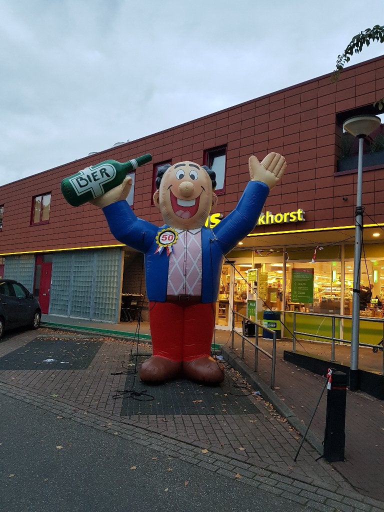 Opblaasbare Abraham 50 jaar met bierfles, Ophalen, Zo goed als nieuw, Abraham of Sarah