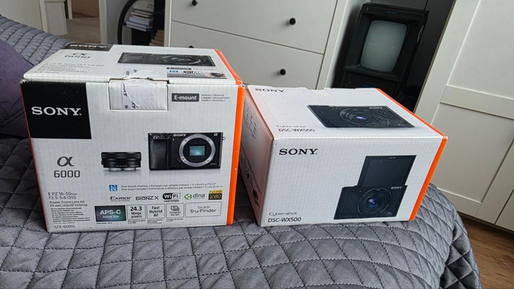 x2 Sony camera compleet in doos., Ophalen of Verzenden, Zo goed als nieuw