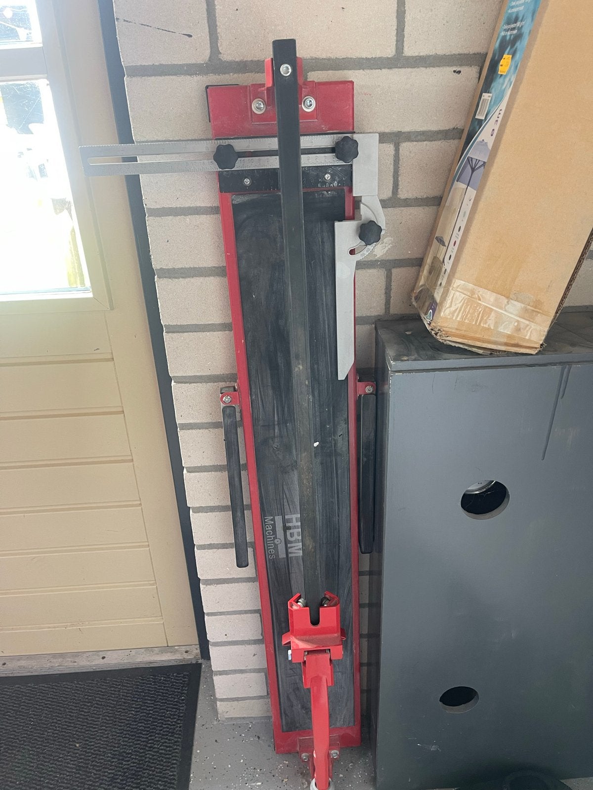 HBM Machines tegelsnijder - Zo goed als nieuw, Ophalen, Zo goed als nieuw, Snijgereedschap, Overige merken