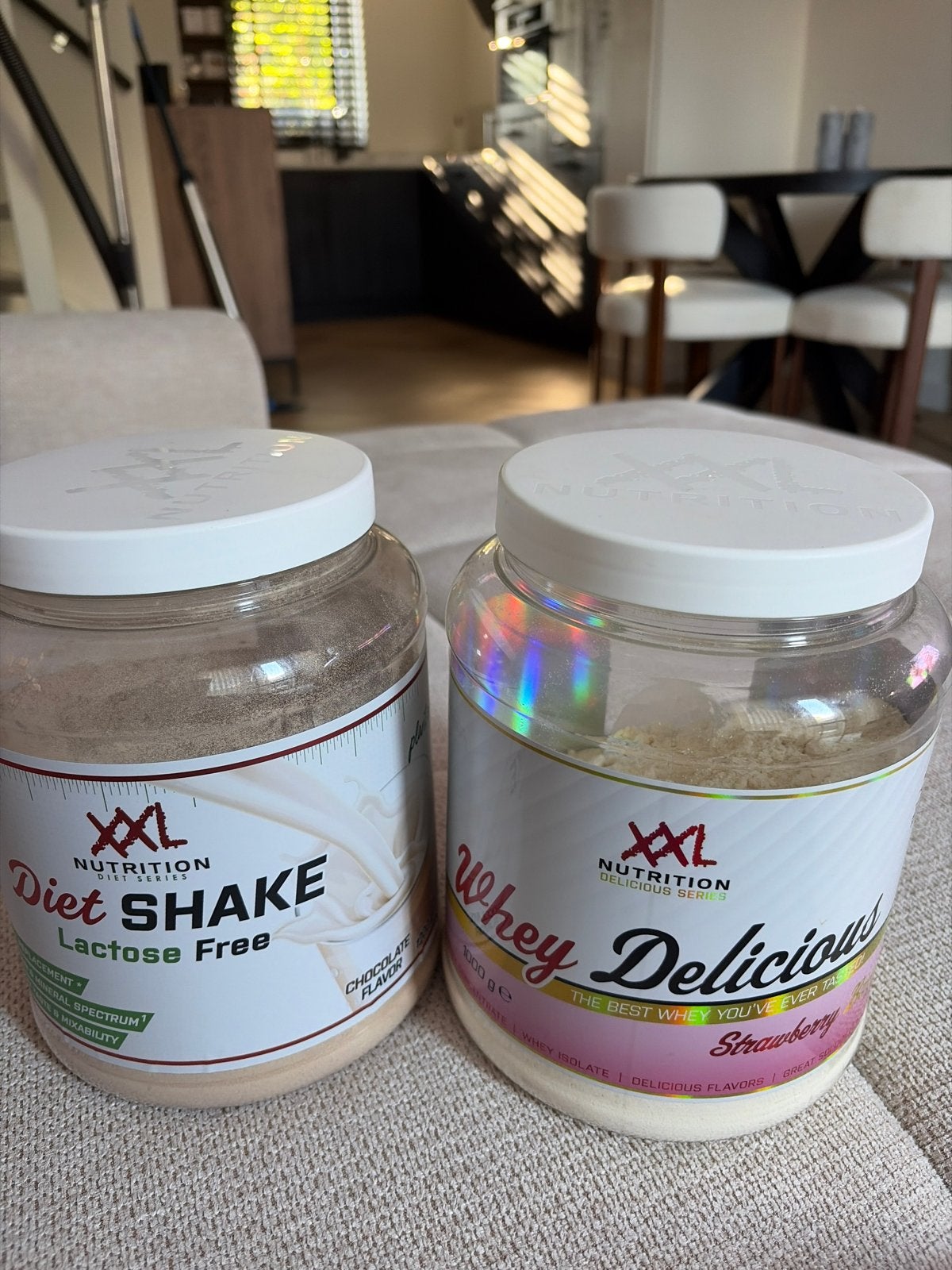 XXL Nutrition: Diet Shake & Whey Delicious (Chocolade/Aardbe, Sport en Fitness, Ophalen, Gebruikt, Poeder of Drank